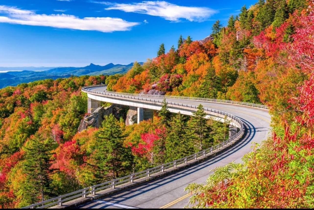 Вилла On Dolly Time 1 Mile From Dollywood Пиджен-Фордж Экстерьер фото